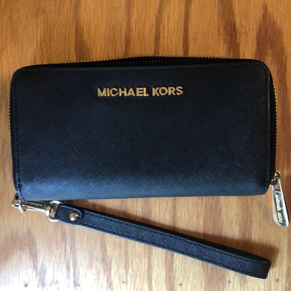 Michael Kors Wrist Wallet